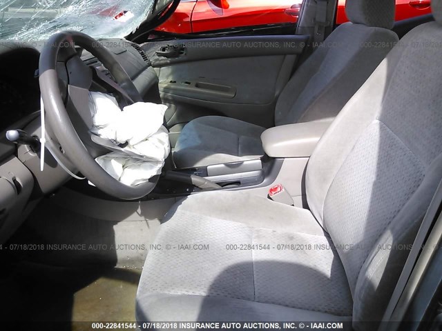 4T1BE32K54U261466 - 2004 TOYOTA CAMRY LE/XLE/SE 黑色 照片 5