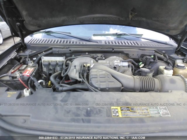 5LMFU28R33LJ06872 - 2003 LINCOLN NAVIGATOR Schwarz Foto 10