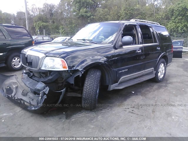 5LMFU28R33LJ06872 - 2003 LINCOLN NAVIGATOR Schwarz Foto 2