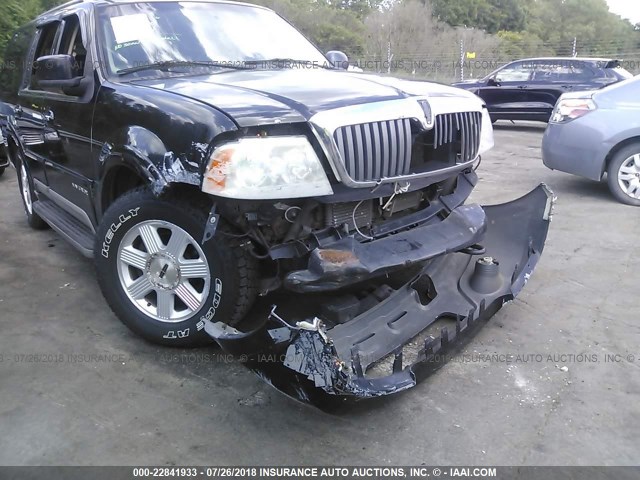 5LMFU28R33LJ06872 - 2003 LINCOLN NAVIGATOR Schwarz Foto 6