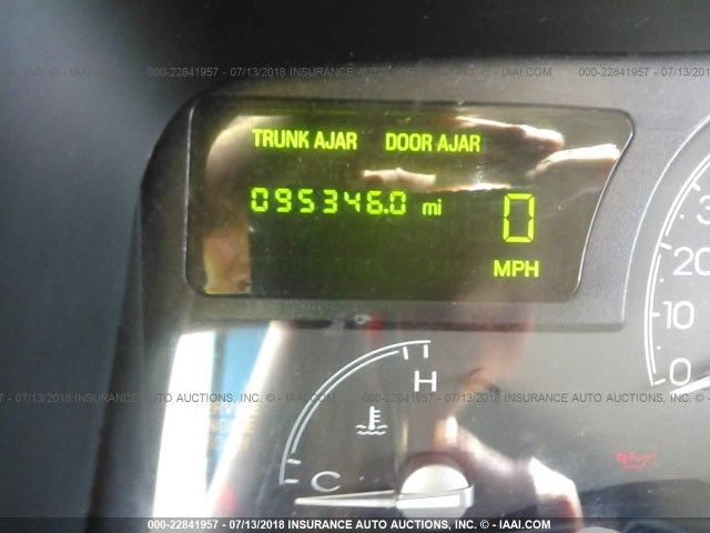 1LNHM81W53Y602936 - 2003 LINCOLN TOWN CAR EXECUTIVE Серебристый фото 7