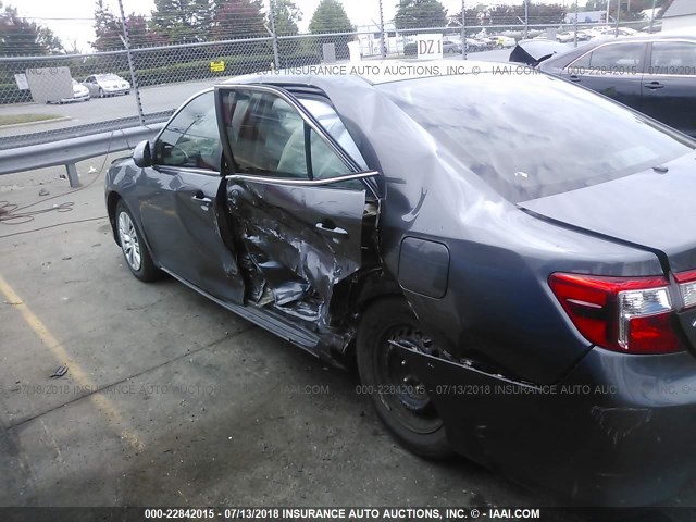 4T1BF1FK2DU251957 - 2013 TOYOTA CAMRY L/SE/LE/XLE 灰色 照片 6