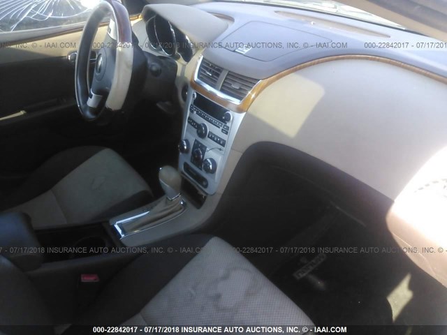 1G1ZC5EB3AF156076 - 2010 CHEVROLET MALIBU 1LT GOLD photo 5
