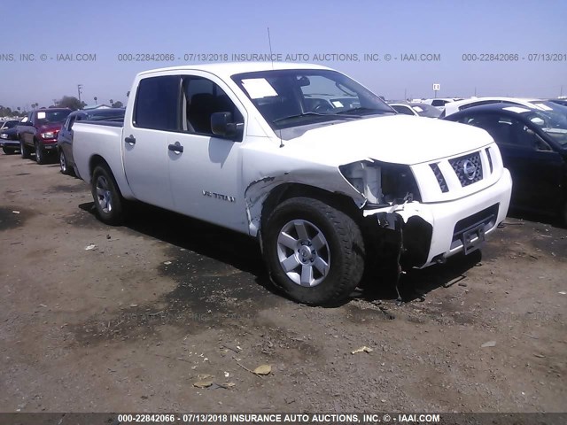 1N6AA07D78N357391 - 2008 NISSAN TITAN XE/SE/LE WHITE photo 1