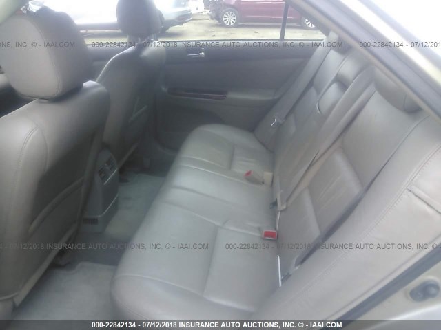 4T1BF30K02U506221 - 2002 TOYOTA CAMRY LE/XLE/SE ოქროსფერი ფოტო 8