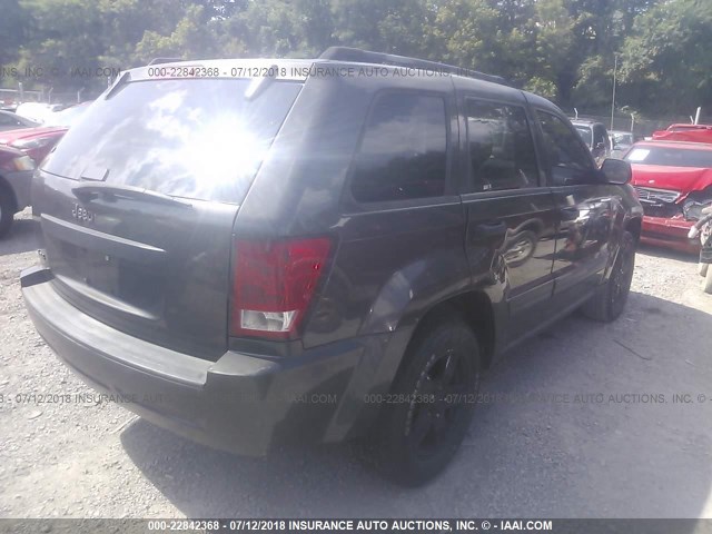 1J4GR48K85C673586 - 2005 JEEP GRAND CHEROKEE LAREDO/COLUMBIA/FREEDOM 灰色 照片 4