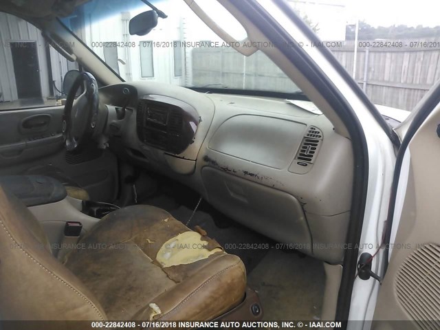 1FTRW07L83KA53348 - 2003 FORD F150 SUPERCREW WHITE photo 5