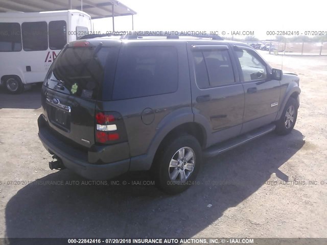 1FMEU63E46ZA17498 - 2006 FORD EXPLORER XLT GRAY photo 4