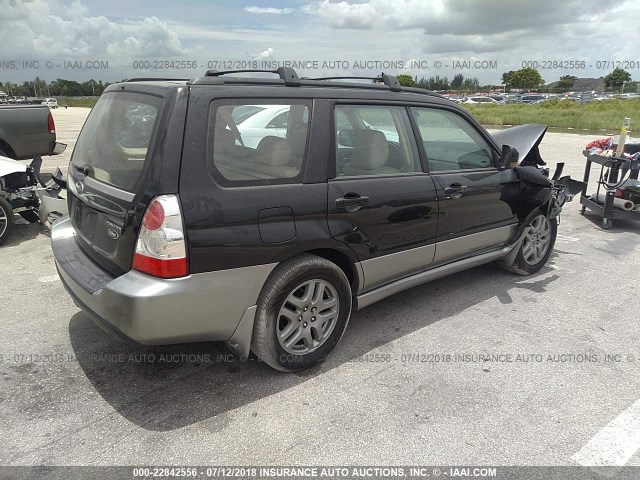 JF1SG67627H740507 - 2007 SUBARU FORESTER 2.5X LL BEAN BLACK photo 4