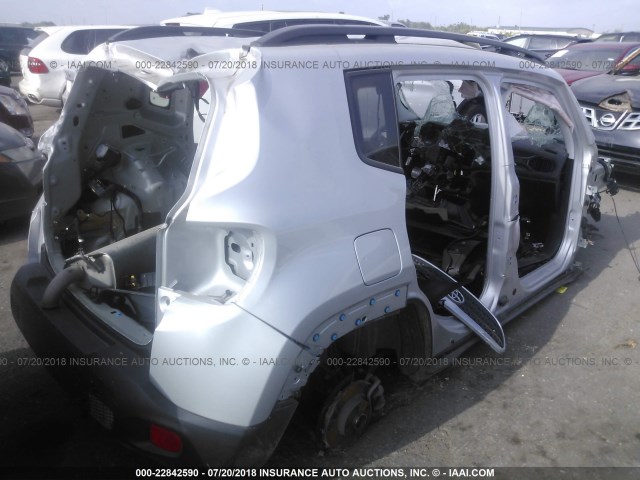 ZACCJABT0GPD84650 - 2016 JEEP RENEGADE LATITUDE SILVER photo 4