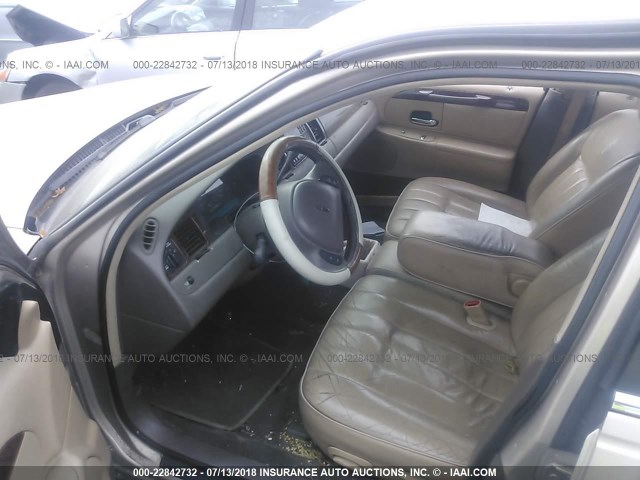 1LNFM81WXWY632963 - 1998 LINCOLN TOWN CAR EXECUTIVE Золотой фото 5