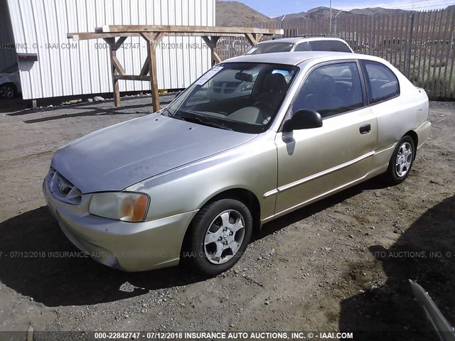 KMHCG35C62U207593 - 2002 HYUNDAI ACCENT GS GOLD photo 2