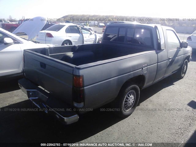 1N6SD16S3LC420704 - 1990 NISSAN D21 KING CAB GRAY photo 4