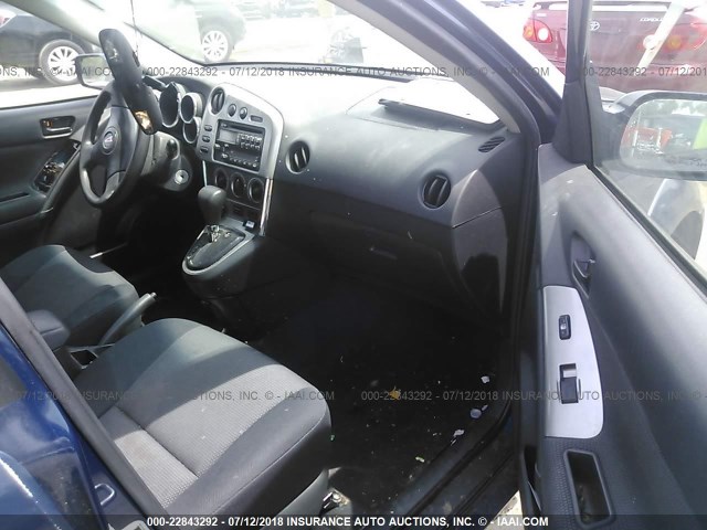 5Y2SL63845Z427172 - 2005 PONTIAC VIBE BLUE photo 5