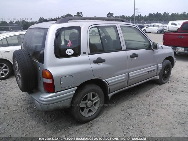 2CNBE634526940389 - 2002 CHEVROLET TRACKER LT SILVER photo 4