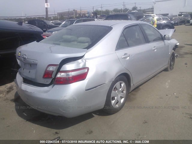 4T1BE46KX7U053667 - 2007 TOYOTA CAMRY NEW GENERAT CE/LE/XLE/SE SILVER photo 4