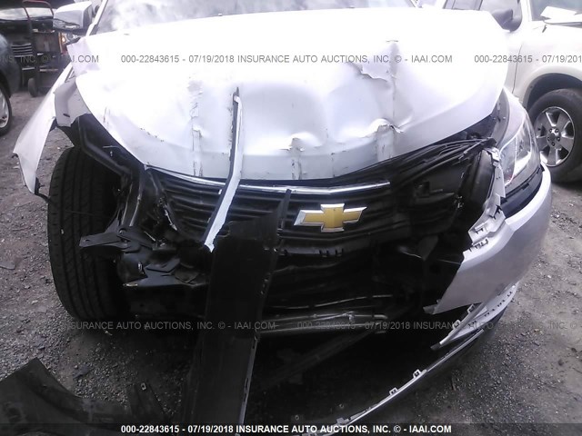 1GNKRFED1FJ340300 - 2015 CHEVROLET TRAVERSE LS SILVER photo 6