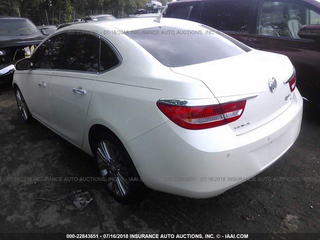 1G4PS5SK6D4157000 - 2013 BUICK VERANO WHITE photo 3