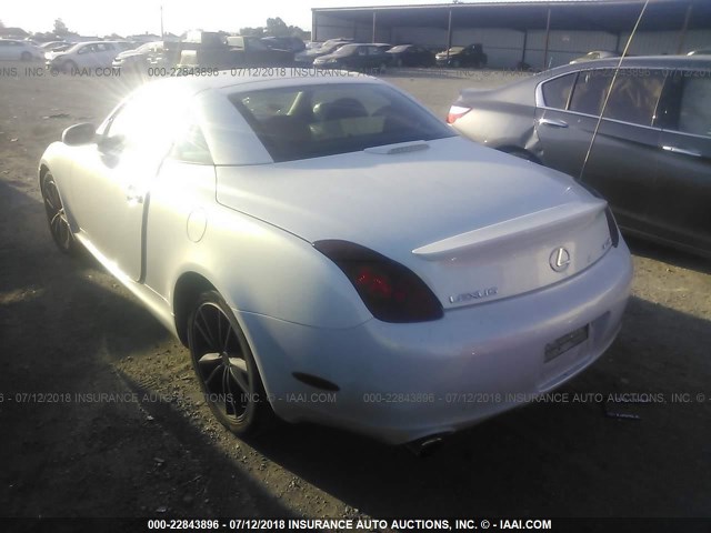 JTHFN48YX40054004 - 2004 LEXUS SC 430 WHITE photo 3