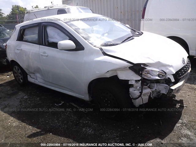 2T1KU4EE1BC612256 - 2011 TOYOTA COROLLA MATRIX  WHITE photo 1