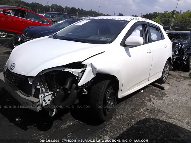 2T1KU4EE1BC612256 - 2011 TOYOTA COROLLA MATRIX  WHITE photo 2