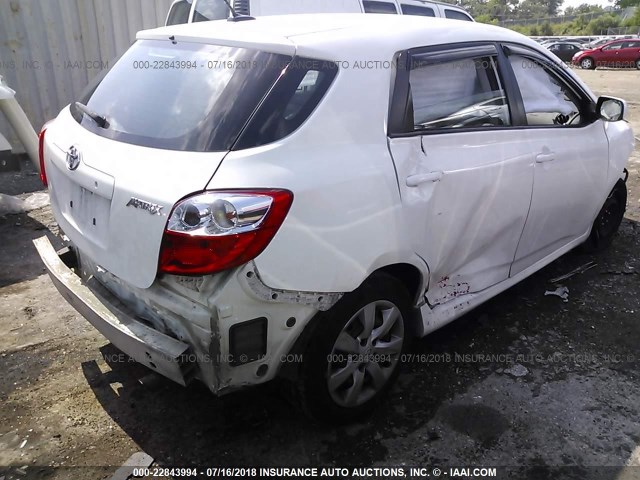 2T1KU4EE1BC612256 - 2011 TOYOTA COROLLA MATRIX  WHITE photo 4
