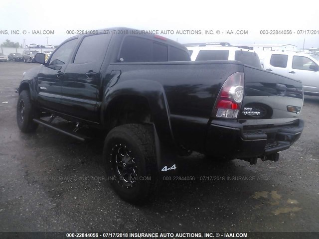 3TMLU4EN2DM132323 - 2013 TOYOTA TACOMA DOUBLE CAB BLACK photo 3