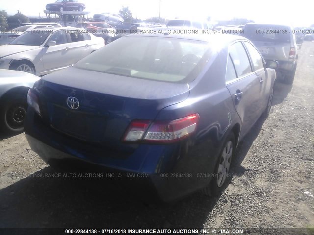 4T1BF3EK6BU595463 - 2011 TOYOTA CAMRY SE/LE/XLE ლურჯი ფოტო 4
