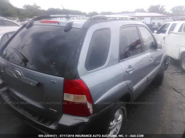 KNDJF723057106739 - 2005 KIA NEW SPORTAGE  GRAY photo 4