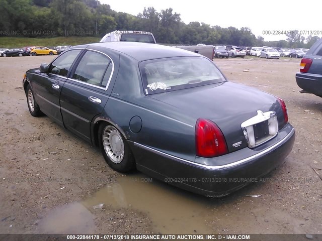 1LNHM81W91Y637279 - 2001 LINCOLN TOWN CAR EXECUTIVE GREEN photo 3