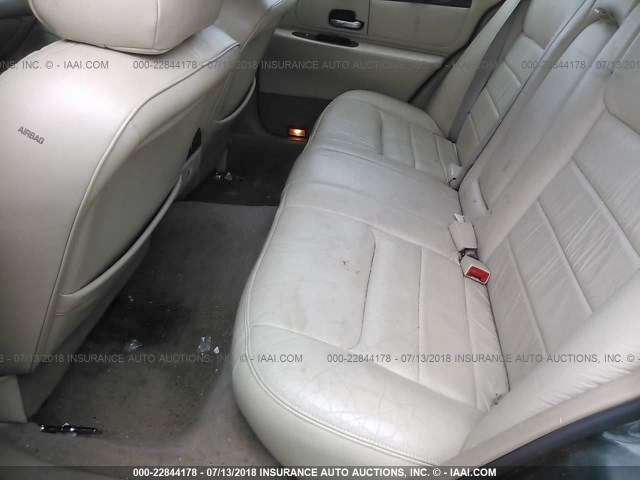 1LNHM81W91Y637279 - 2001 LINCOLN TOWN CAR EXECUTIVE GREEN photo 8