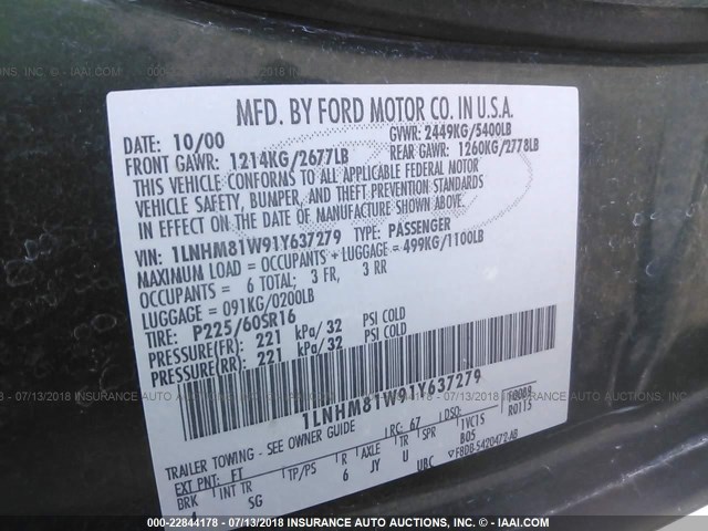 1LNHM81W91Y637279 - 2001 LINCOLN TOWN CAR EXECUTIVE GREEN photo 9