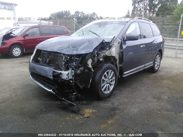 5N1AR2MM1EC676154 - 2014 NISSAN PATHFINDER S/SV/SL/PLATINUM GRAY photo 2