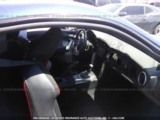 JF1ZNAA10E8710147 - 2014 TOYOTA SCION FR-S BLUE photo 5