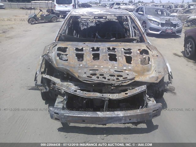 4T1BF3EK1BU616980 - 2011 TOYOTA CAMRY SE/LE/XLE WHITE photo 6