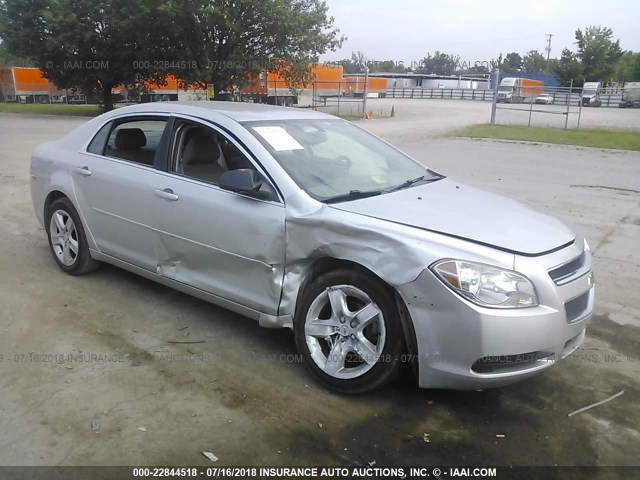 1G1ZA5E05AF243966 - 2010 CHEVROLET MALIBU LS Gümüş foto 1