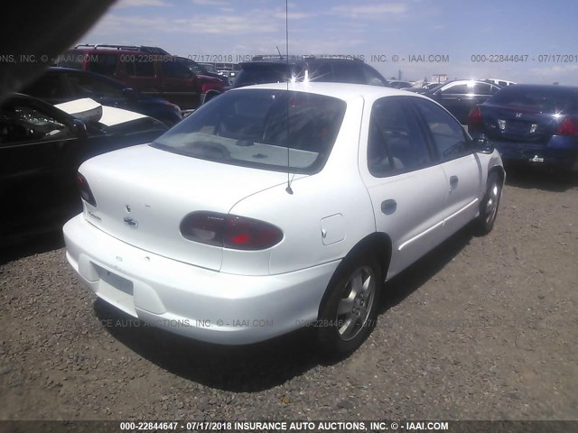 3G1JF5245YS151901 - 2000 CHEVROLET CAVALIER LS WHITE photo 4