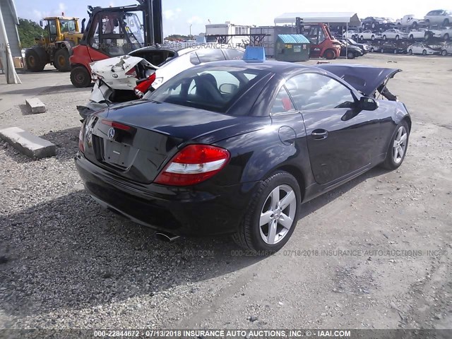 WDBWK54F06F076693 - 2006 MERCEDES-BENZ SLK 280 BLACK photo 4