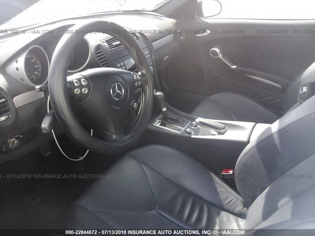 WDBWK54F06F076693 - 2006 MERCEDES-BENZ SLK 280 BLACK photo 5