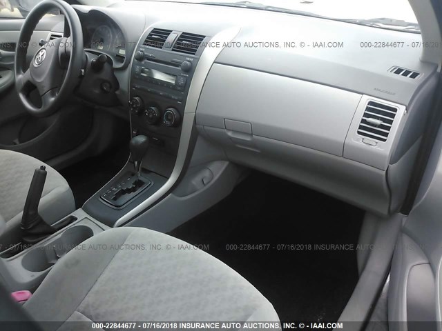 JTDBL40E99J036585 - 2009 TOYOTA COROLLA LE/XLE SILVER photo 5