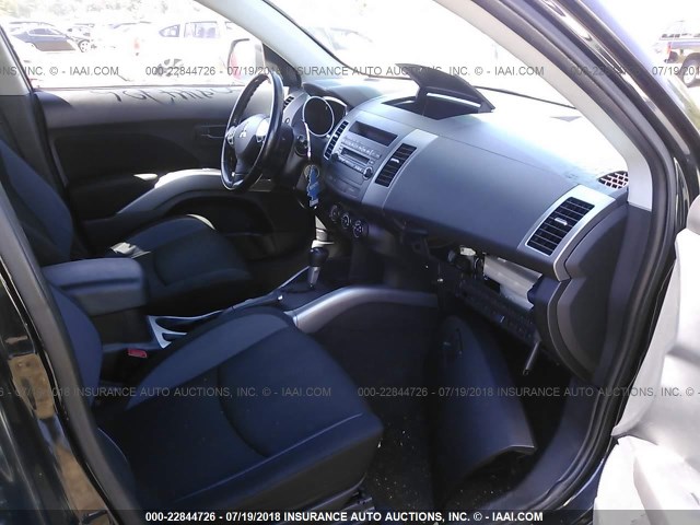 JA4LT21W08Z005669 - 2008 MITSUBISHI OUTLANDER ES შავი ფოტო 5