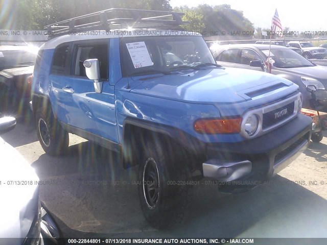 JTEBU11F270093292 - 2007 TOYOTA FJ CRUISER BLUE photo 1