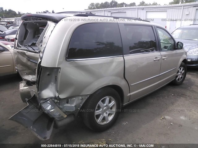 2A8HR54119R632333 - 2009 CHRYSLER TOWN & COUNTRY TOURING TAN photo 4