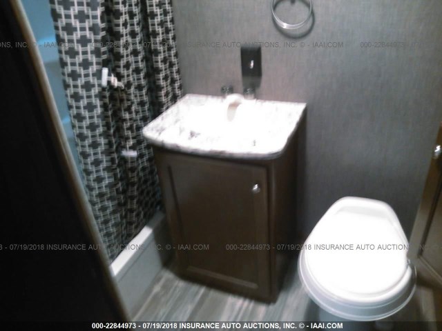 5SFEB2623GE316393 - 2016 HEARTLAND 24SLE  Blanc photo 6