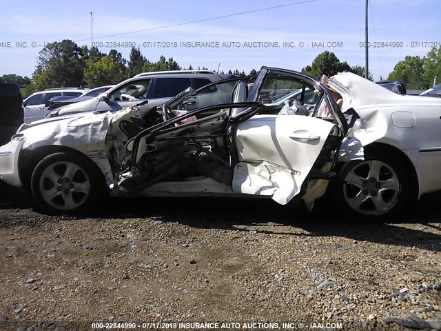 JH4KB165X6C004428 - 2006 ACURA RL WHITE photo 6