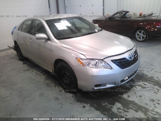 4T1BE46K79U336479 - 2009 TOYOTA CAMRY SE/LE/XLE SILVER photo 1
