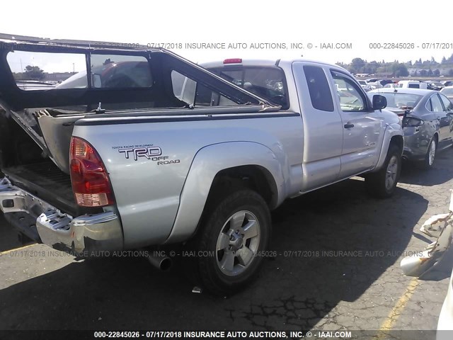 5TEUU42N55Z103430 - 2005 TOYOTA TACOMA ACCESS CAB Silber Foto 4