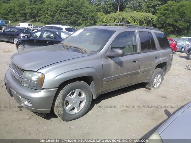 1GNDT13S022255645 - 2002 CHEVROLET TRAILBLAZER  TAN photo 2