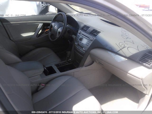 4T1BE46K68U203579 - 2008 TOYOTA CAMRY CE/LE/XLE/SE GOLD photo 5