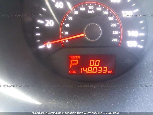 5XYKTDA1XBG085909 - 2011 KIA SORENTO LX MAROON photo 7